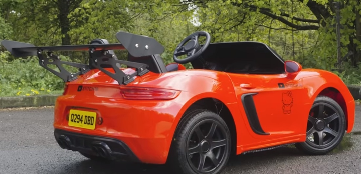 Khám phá xe đồ chơi được đi đường đầu tiên trên thế giới - 2