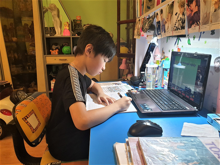 Hà Nội cho học sinh nghỉ hè sớm, hoãn thi học kỳ, bố mẹ lo con quên kiến thức - 1