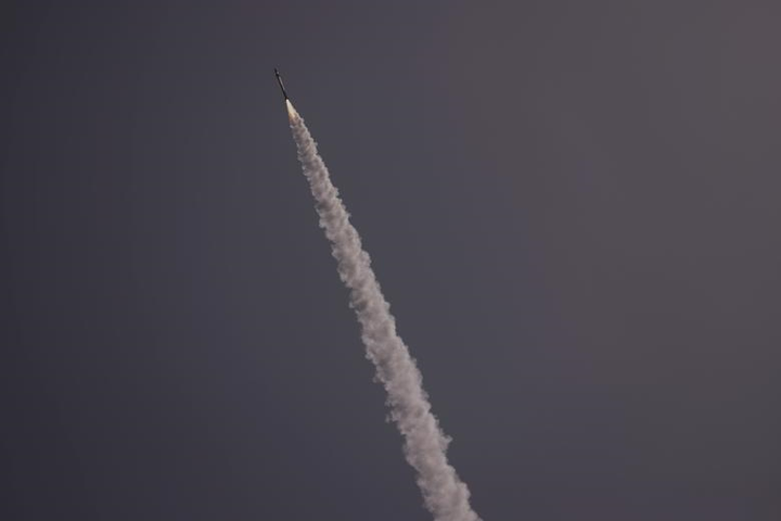 Ảnh: Hệ thống phòng thủ Vòm Sắt chặn đứng tên lửa của Hamas - 12