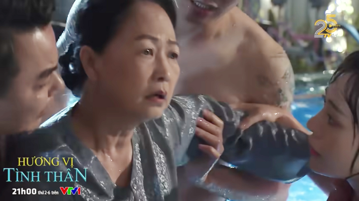 ‘Hương vị tình thân’ tập 19: Nam và Long ‘trai đơn gái chiếc dập dìu ở bể bơi’ - 1