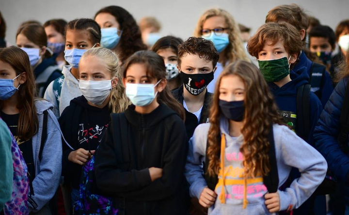 Các nước châu Âu tổ chức thi trong mùa dịch thế nào? - 3