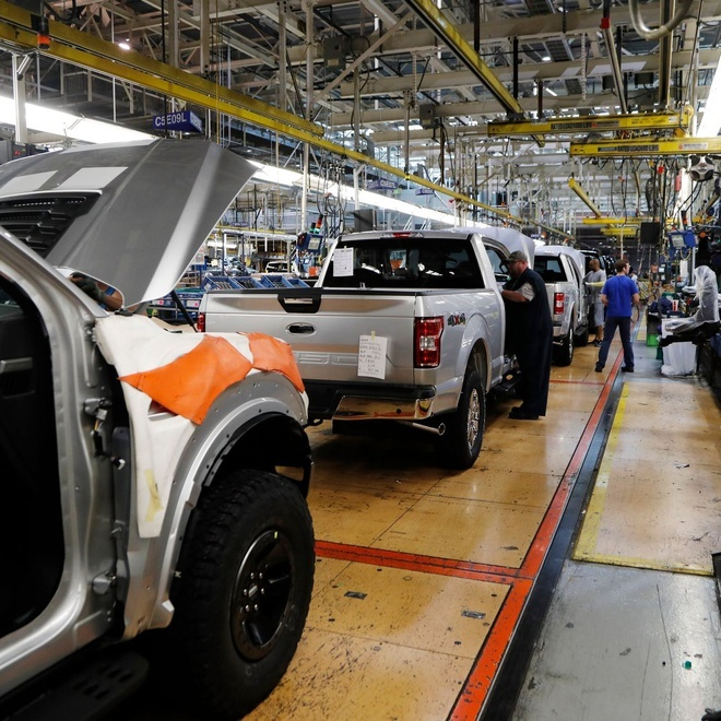 Giá ôtô tăng vọt vì thiếu chip, khách hàng Mỹ giành giật mua - 1