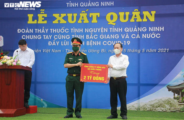 Ảnh: Quảng Ninh chi viện Bắc Giang 200 y, bác sĩ tham gia chống dịch COVID-19 - 8