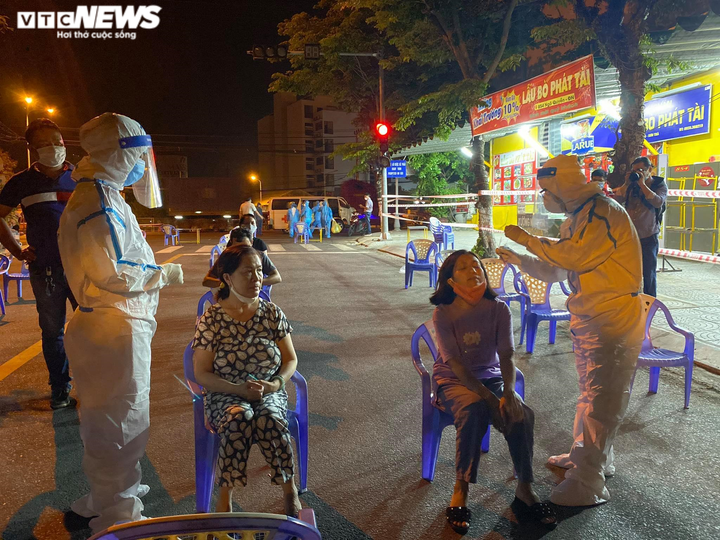 Hơn 10 ngày ghi nhận ca COVID-19, Đà Nẵng vẫn chưa xác định được nguồn lây - 1