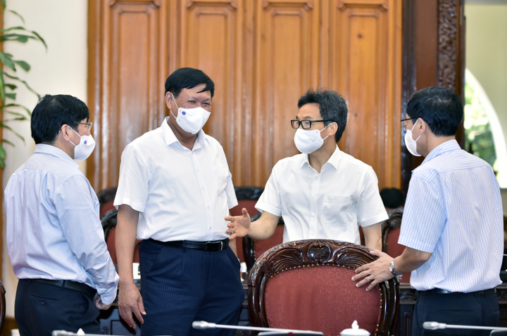 Thứ trưởng Bộ Y tế: Có địa phương 'ngại' mua máy móc, thiết bị do sợ bị xử lý - 2