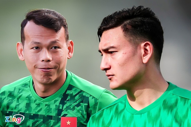 HLV Park Hang Seo chọn Tấn Trường hay Văn Lâm bắt chính? - 1