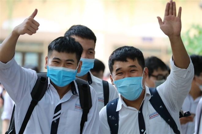 Học sinh trong khu cách ly ở Hà Nội sẽ được đặc cách tuyển vào lớp 10 - 1