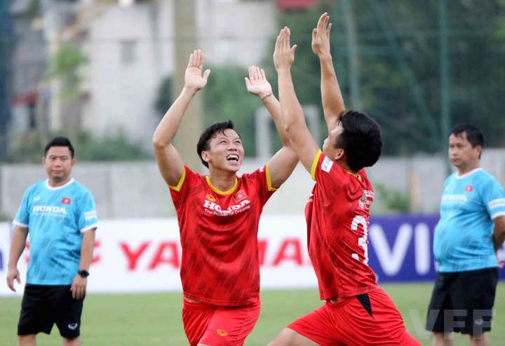 Ứng cử viên thay Hùng Dũng chấn thương, HLV Park Hang Seo thêm đau đầu - 7