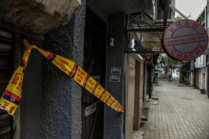 Gian thương Ấn Độ bán thuốc, oxy, giường bệnh với giá trên trời - 2