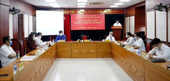 Giao lưu trực tuyến 'Người là niềm tin tất thắng' - 1