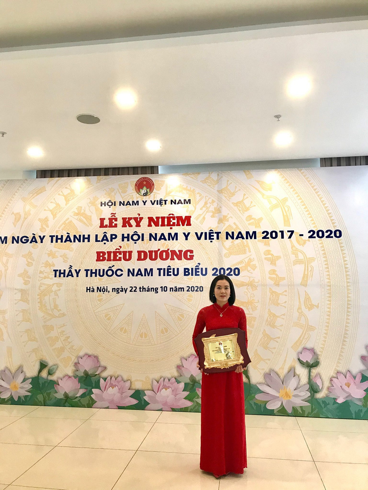 Thạc sĩ Nguyễn Phượng: Dành trọn tâm huyết để phát triển nền y học cổ truyền - 4