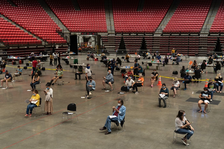 Tại sao Mỹ chưa sẵn sàng gửi vaccine COVID-19 thừa ra nước ngoài? - 3