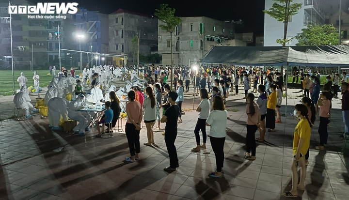 Bắc Giang thêm khu công nghiệp có ca dương tính với SARS-CoV-2 - 1