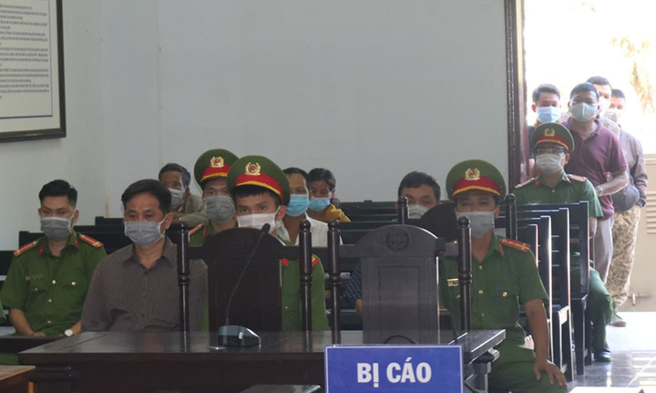 Vì sao phiên tòa xét xử Bí thư xã đốt xác chiếm đoạt tiền bảo hiểm bị hoãn? - 1