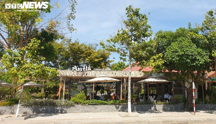 Nhà hàng, quán cà phê ở TP Tam Kỳ giãn cách chỗ ngồi tối thiểu 2m - 1