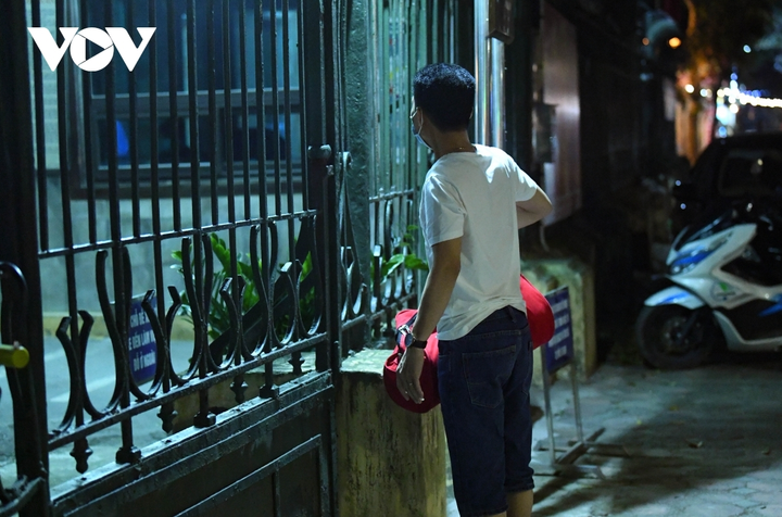 Ảnh: Khẩn cấp phun khử khuẩn, xét nghiệm tất cả cán bộ trong trụ sở Bộ GTVT - 13