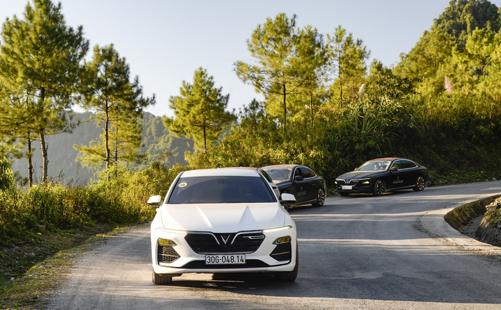 Ngồi nhà mua ô tô VinFast với dịch vụ 'full option' chu đáo 'tận chân răng' - 2