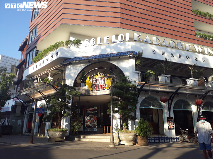 Ảnh: Nhà hàng, khách sạn ở cố đô Huế 'vắng như chùa Bà Đanh' vì COVID-19 - 3