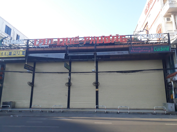 Ảnh: Nhà hàng, khách sạn ở cố đô Huế 'vắng như chùa Bà Đanh' vì COVID-19 - 5