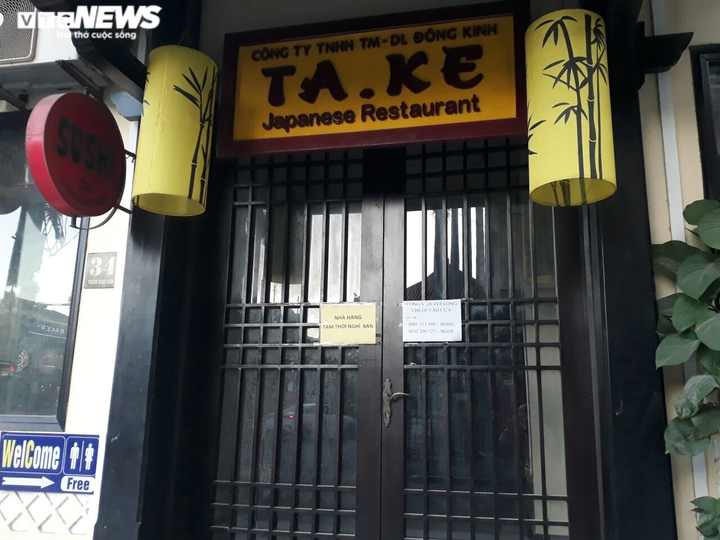 Ảnh: Nhà hàng, khách sạn ở cố đô Huế 'vắng như chùa Bà Đanh' vì COVID-19 - 6