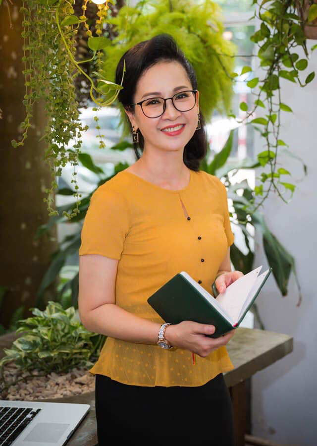 NSND Lan Hương: Các con tôi chê 'sao trông mẹ kinh thế' - 4