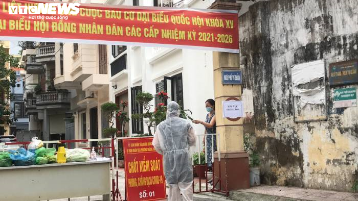 Ảnh: Nữ giáo viên nhiễm SARS-CoV-2, Hải Phòng phong toả hàng loạt nơi liên quan - 3