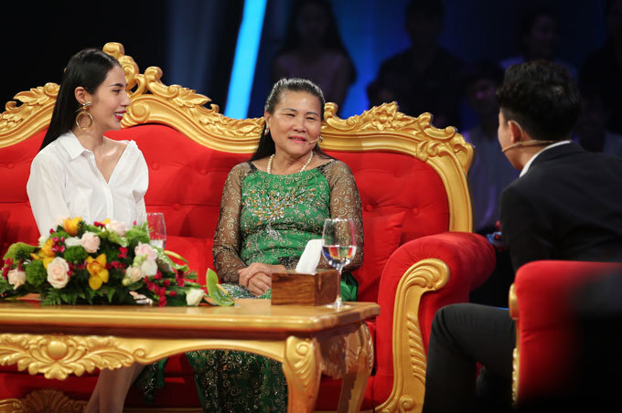 Mỹ nhân Vbiz và gia đình chồng: Đông Nhi được khen hết lời, Hari Won là con cưng - 4