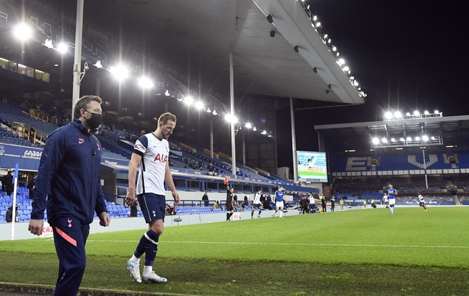 Harry Kane tuyệt vọng ở Tottenham - 1