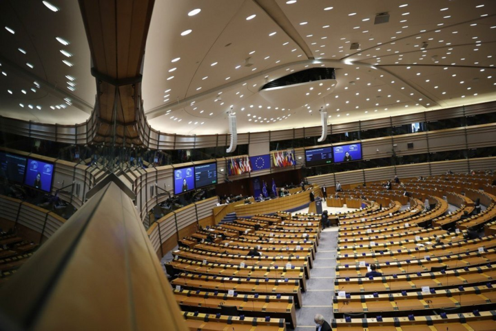 Châu Âu bỏ phiếu đóng băng thỏa thuận đầu tư với Trung Quốc - 1