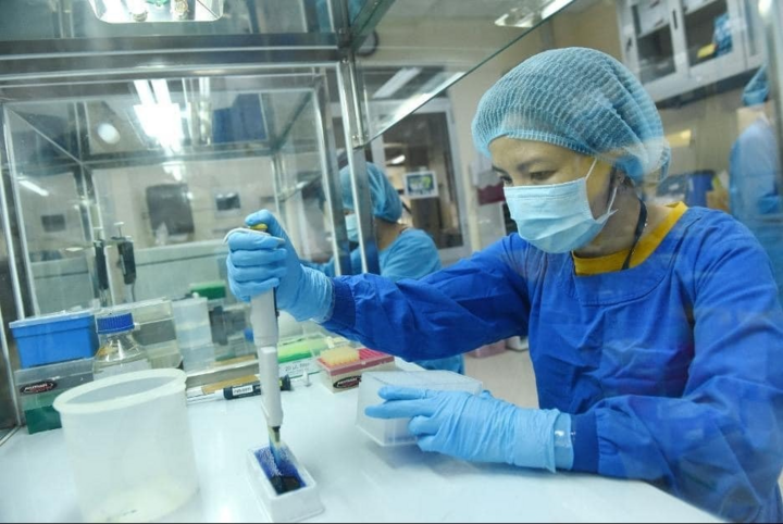 Việt Nam phát hiện thêm 2 biến chủng SARS-CoV-2 mới - 1