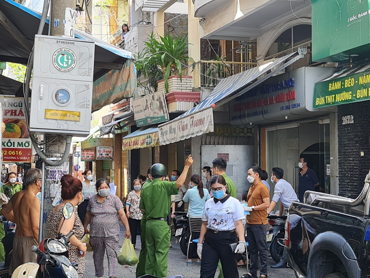TP.HCM: Kết quả xét nghiệm chính thức người phụ nữ ở quận 3 nghi mắc COVID-19 - 1