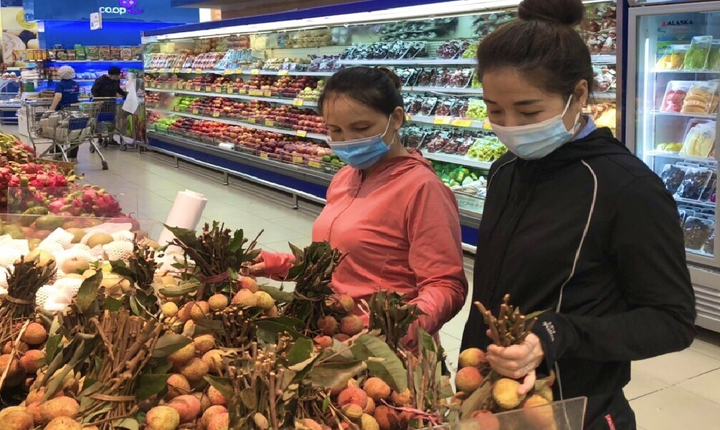 Trái vải bắt đầu lên kệ siêu thị Co.opmart - 3