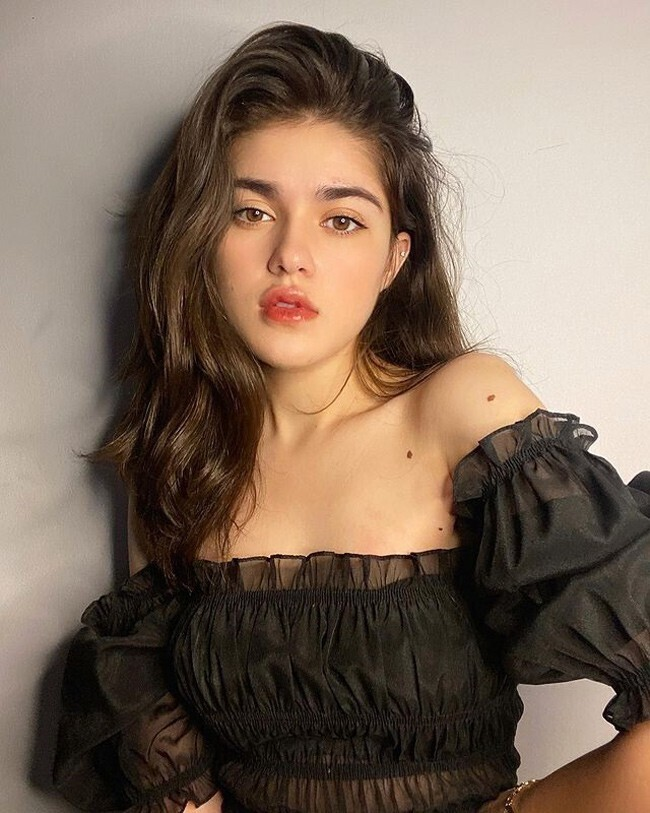 3 ‘nàng thơ’ lai Việt - Pháp ‘hớp hồn’ dân mạng bởi nét đẹp rất riêng - 1