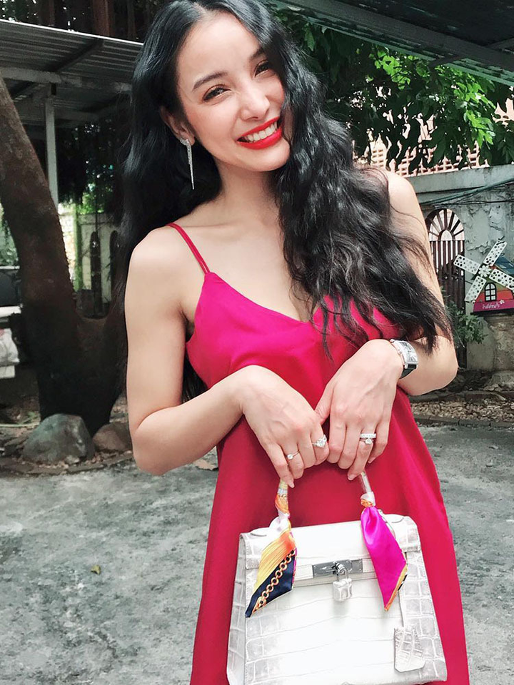 Bi kịch cuộc đời của mỹ nhân Thái Lan khi biết anh trai là bố đẻ, mẹ là bà nội - 2