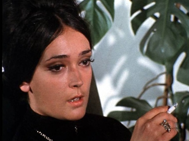 Bi hài những người bị đuổi việc khi lộ chuyện đóng phim - 2