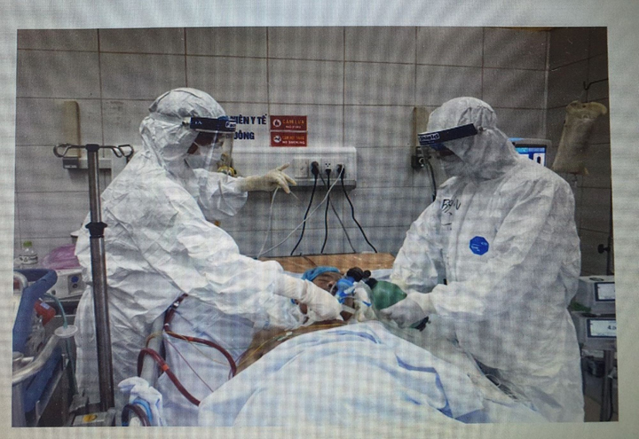 Cụ bà 89 tuổi mắc COVID-19 qua đời trên nền bệnh lý phức tạp - 1