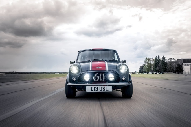 Mini Oselli Edition - xe cổ được phục chế giá hơn 100.000 USD - 2