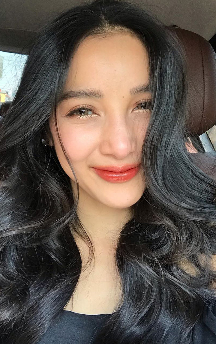 Bi kịch cuộc đời của mỹ nhân Thái Lan khi biết anh trai là bố đẻ, mẹ là bà nội - 1