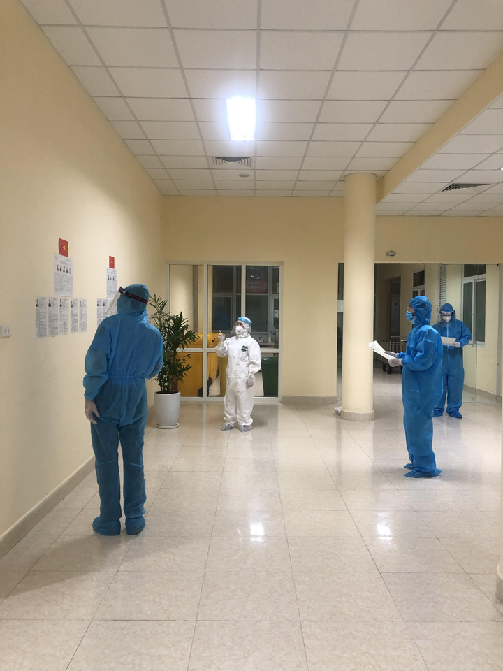 Bầu cử ở viện K: Khử khuẩn hòm phiếu, đảm bảo giãn cách 3 mét - 5