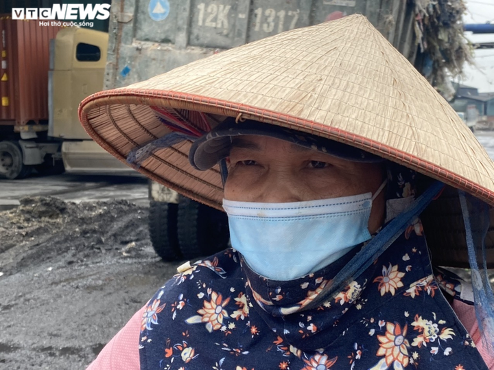 Nước thải hôi thối lại ngập làng sản xuất giấy Bắc Ninh: Chủ tịch huyện nói gì? - 4