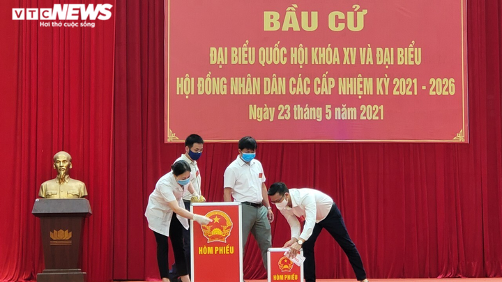 Ảnh: Bắc Ninh bầu cử sớm tại các khu cách ly tập trung - 4