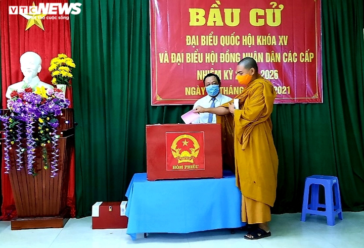 Trực tiếp: Gần 70 triệu cử tri cả nước đi bỏ phiếu bầu ĐBQH và HĐND các cấp - 53