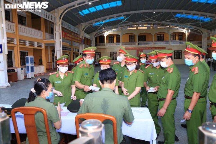 Trực tiếp: Gần 70 triệu cử tri cả nước đi bỏ phiếu bầu ĐBQH và HĐND các cấp - 63