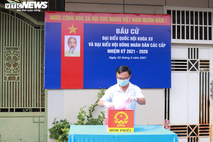 Trực tiếp: Gần 70 triệu cử tri cả nước đi bỏ phiếu bầu ĐBQH và HĐND các cấp - 29