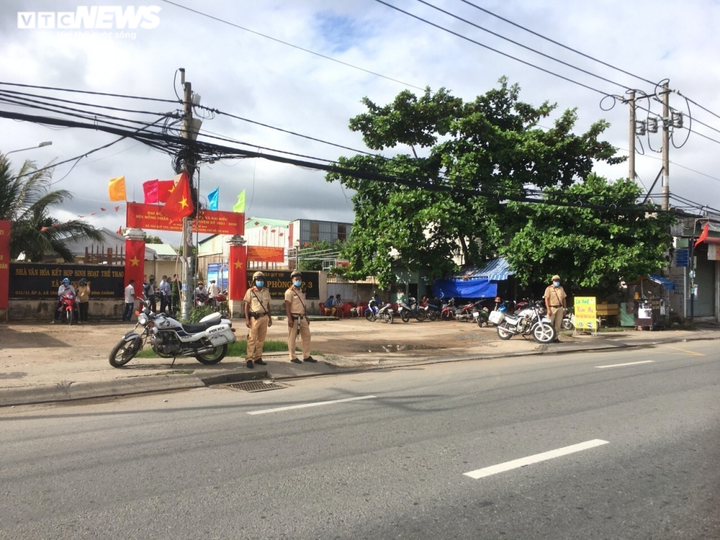 CSGT TP.HCM ra quân đảm bảo an ninh trong ngày bầu cử - 2