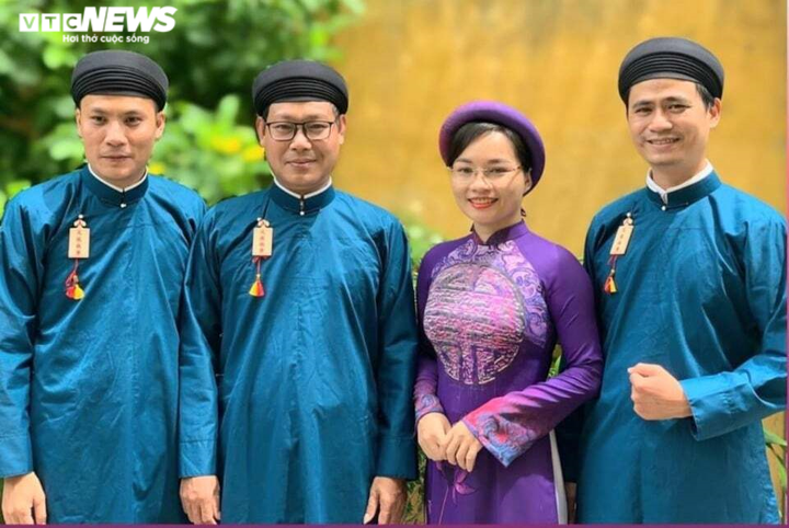 Ảnh: Cán bộ ở Huế mặc áo dài ngũ thân đi bầu ĐBQH và HĐND các cấp - 2