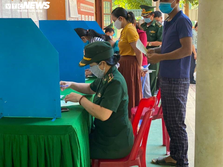 Trực tiếp: Gần 70 triệu cử tri cả nước đi bỏ phiếu bầu ĐBQH và HĐND các cấp - 68