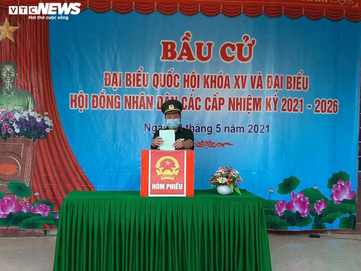 Trực tiếp: Gần 70 triệu cử tri cả nước đi bỏ phiếu bầu ĐBQH và HĐND các cấp - 69