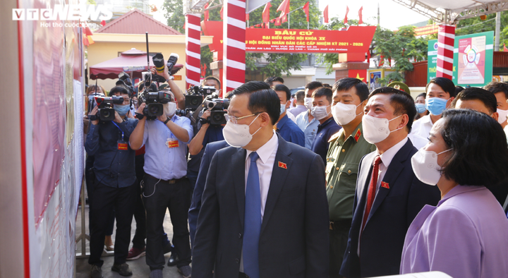 Trực tiếp: Gần 70 triệu cử tri cả nước đi bỏ phiếu bầu ĐBQH và HĐND các cấp - 9