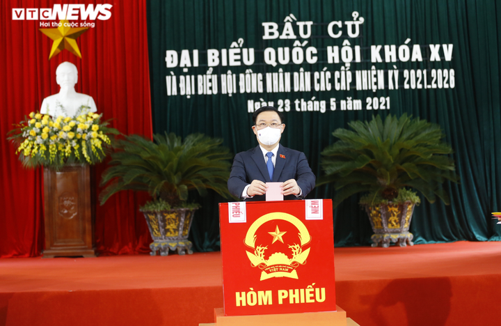 Trực tiếp: Gần 70 triệu cử tri cả nước đi bỏ phiếu bầu ĐBQH và HĐND các cấp - 7